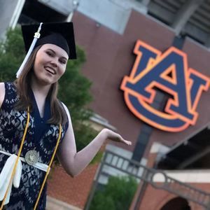 Meet your Posher, Kendra